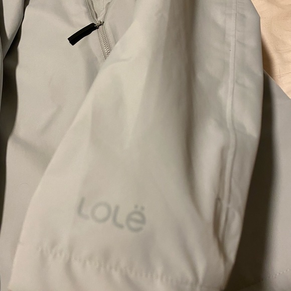 Lole NWOT rain shell - Picture 2 of 7